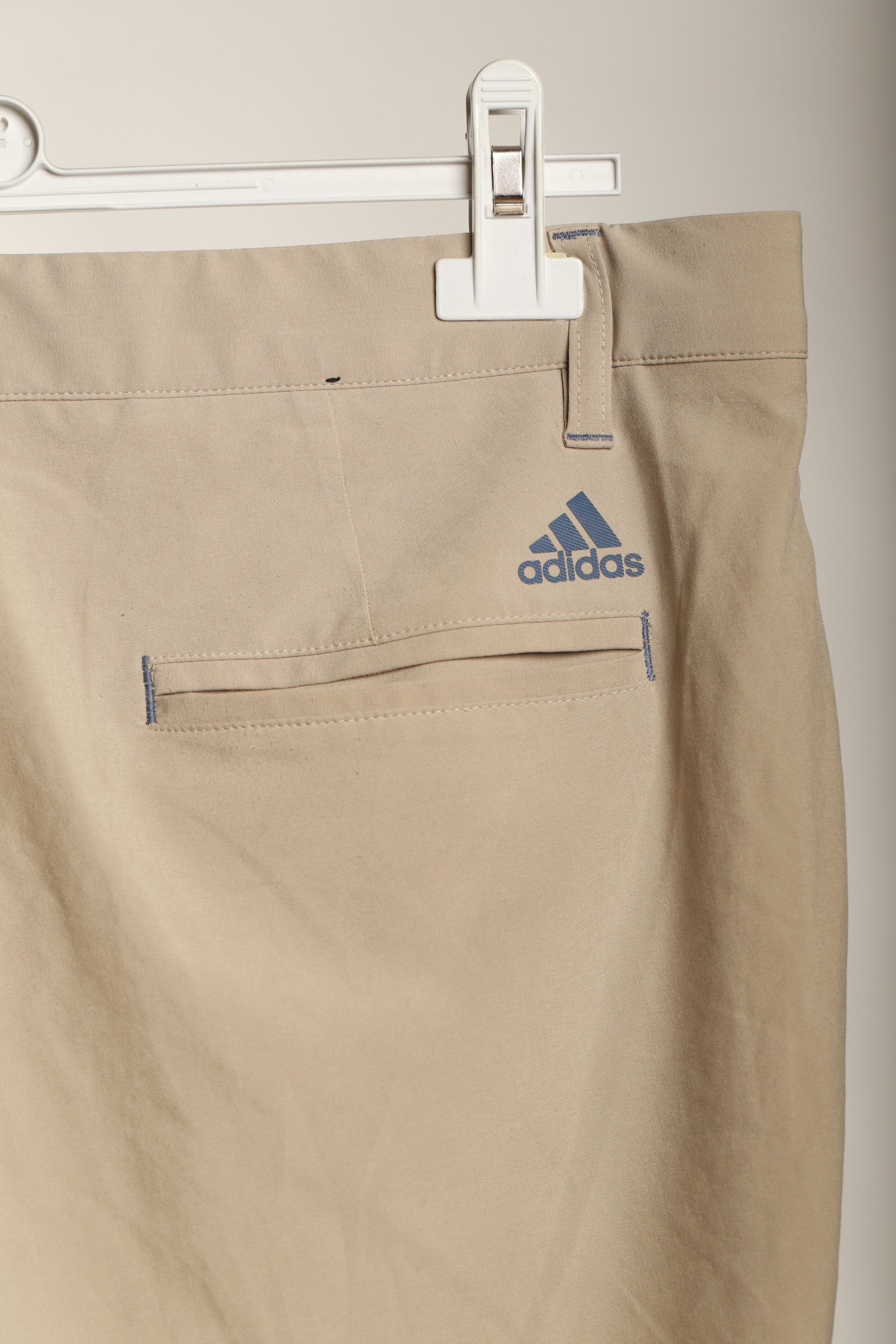 Męskie spodnie Adidas 34x32 – beżowe
