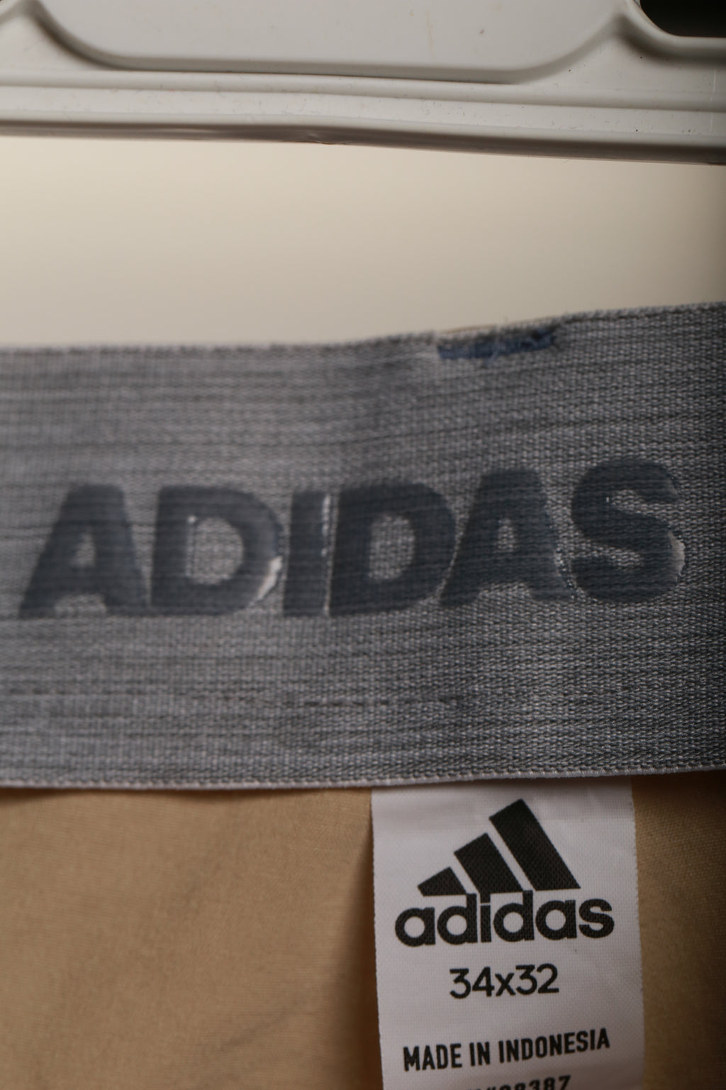 Męskie spodnie Adidas 34x32 – beżowe